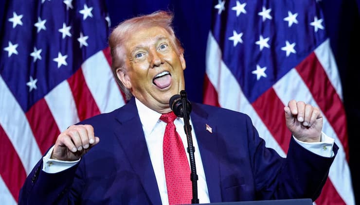 נואם באירוע במרכז קנדי לאומנויות הבמה בוושינגטון, אחרי ששמו שונה ל"מרכז טראמפ-קנדי"