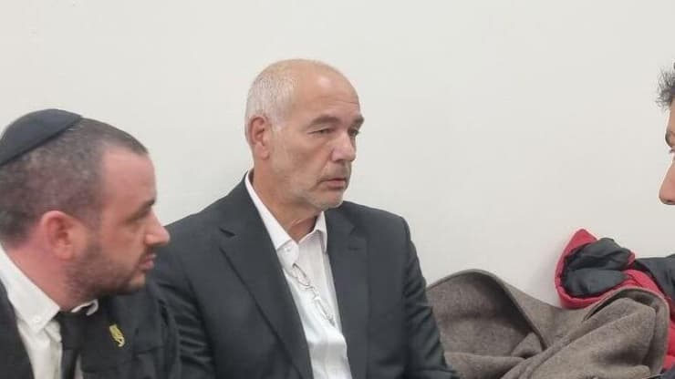 רונאל פישר, היום בבית המשפט המחוזי בירושלים (צילום: גלעד כהן ) דיון גזר זינו של רונאל פישר