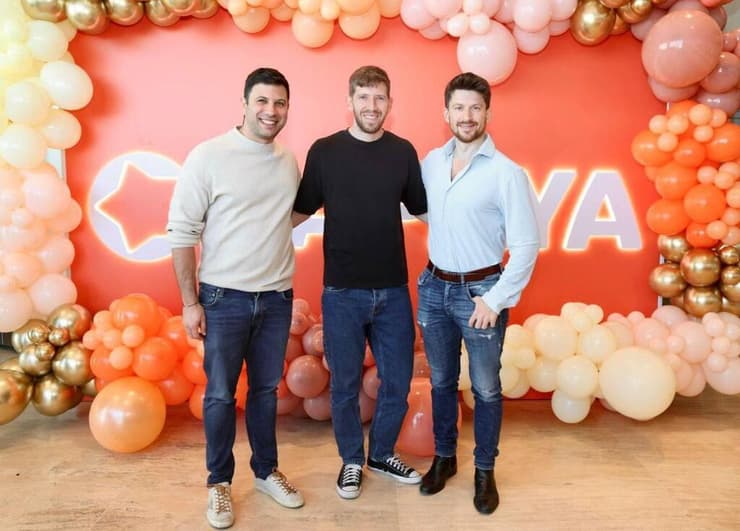 משמאל לימין: מייסדי פאפאיה - אוריאל בכר, אלכס ליאחובצקי ואנדריי בירמן. 