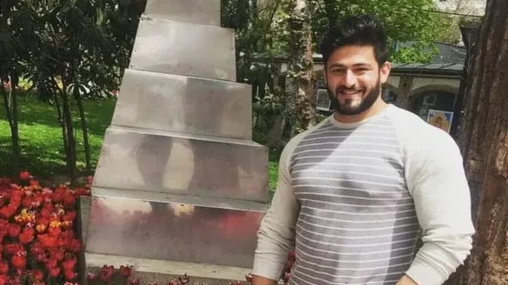 מהדי זטפרוואר שנהרג ב הפגנה ב איראן בעיר ראשת