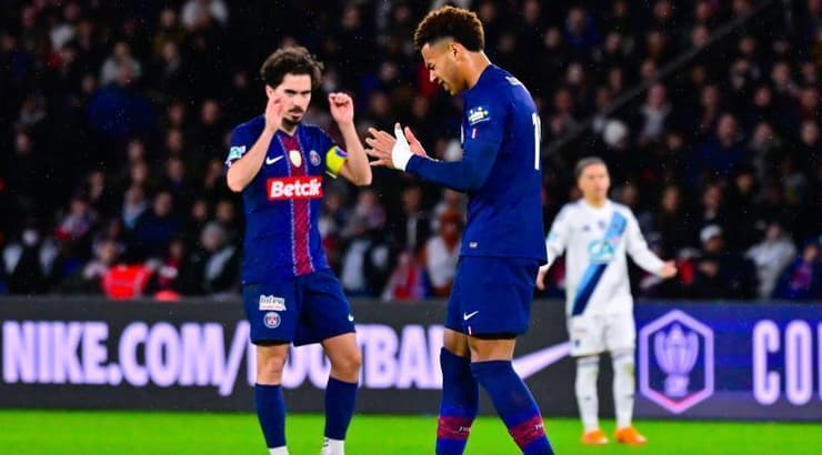 שחקני פ.ס.ז' מתוסכלים