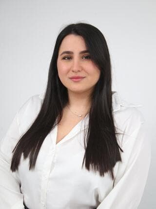 עו"ד בר אלמקיס