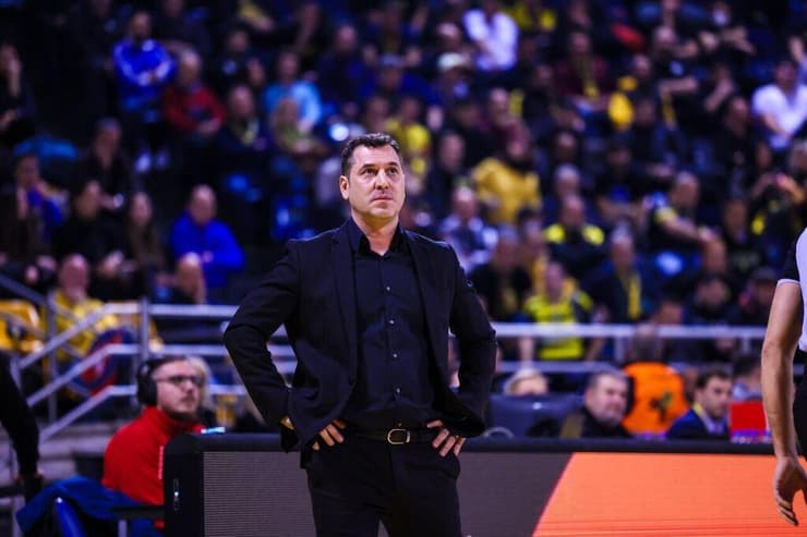 מאמן הפועל ירושלים יונתן אלון