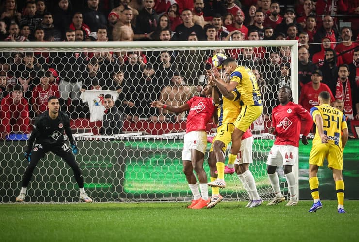 רז שלמה נוגח