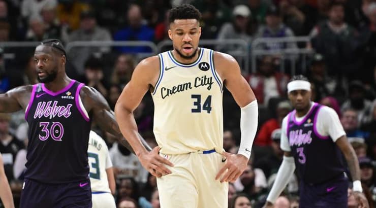 יאניס אנטטוקומפו