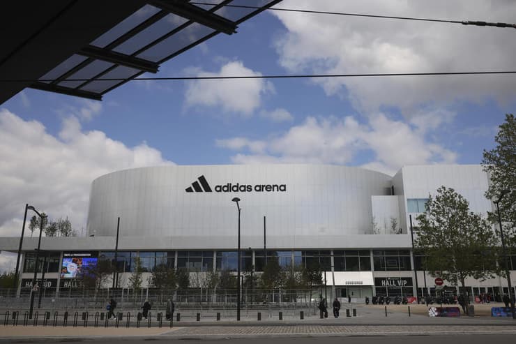 אדידס ארנה, פריז