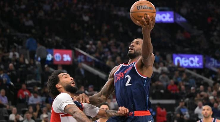 קוואי לנארד בפעולה