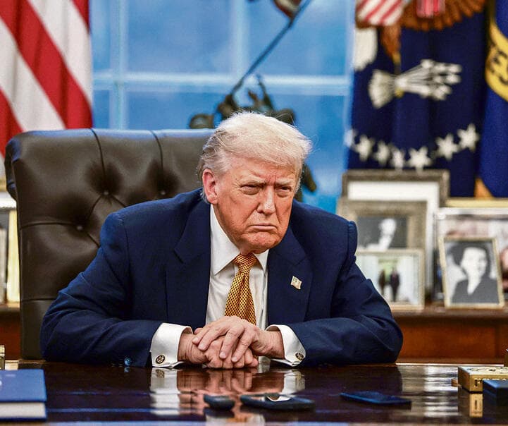 הנשיא דונלד טראמפ. מנסה להשתלט מחדש על מוקדי הכוח הכלכליים דרך הפלת משטרים עוינים | צילום: רויטרס, Evelyn Hockstein