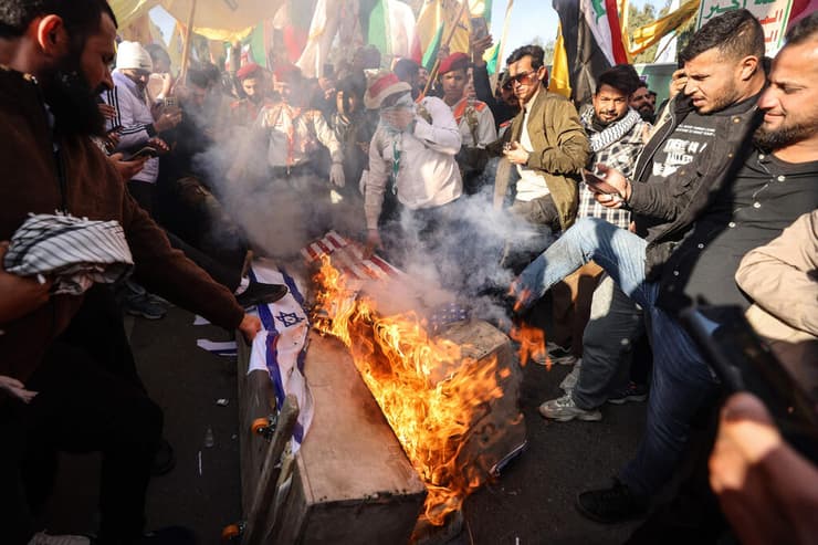 הפגנת תומכי משטר האייתולות בבגדד