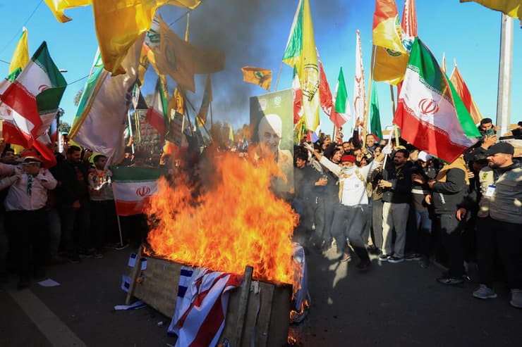 הפגנת תומכי משטר האייתולות בבגדד