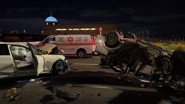 זירת תאונת הדרכים בכביש 453, סמוך לכפר טרומן  