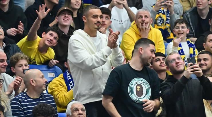 סייד אבו פרחי, גם הוא הגיע לצפות