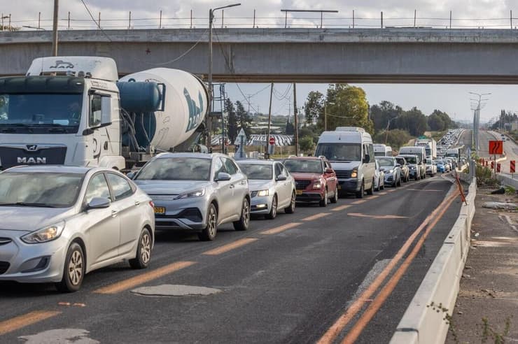  כביש 4 הפקוק, לכיוון מחלף הדרים - רעננה דרום