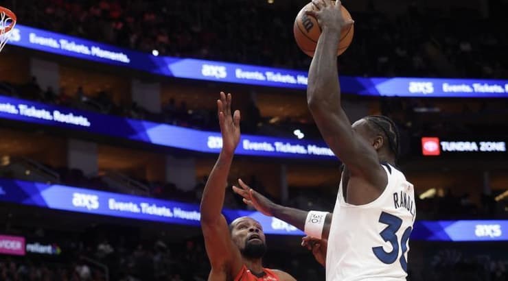 ג'וליוס רנדל מול קווין דוראנט