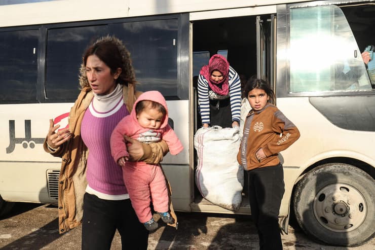 סוריה כורדים ש בורחים מ כוחות א שרע מגיעים ל קמישלי