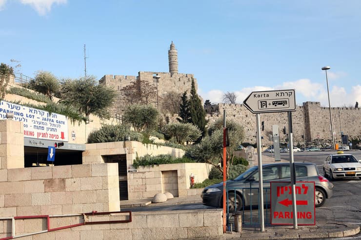חניון קרתא (צילום: ענר גרין) חניון קרתא