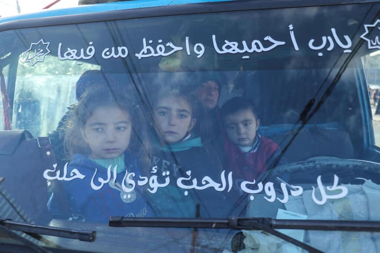 סוריה כורדים ש בורחים מ כוחות א שרע מגיעים ל קמישלי