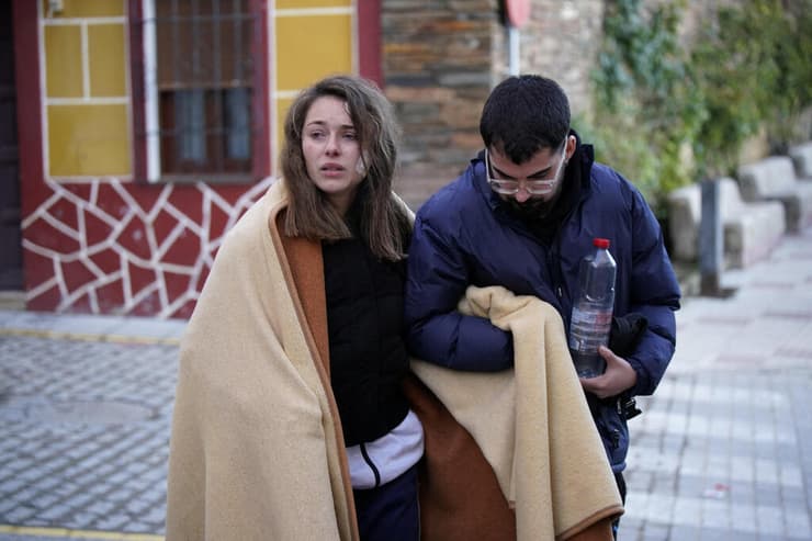 ספרד זירת אסון רכבת צעירה שנפצעה בשם אנה