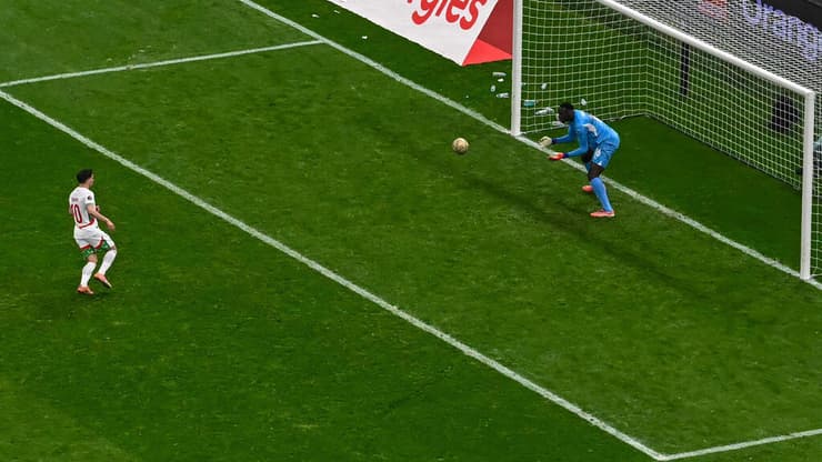 ברהים דיאס מחמיץ את הפנדל