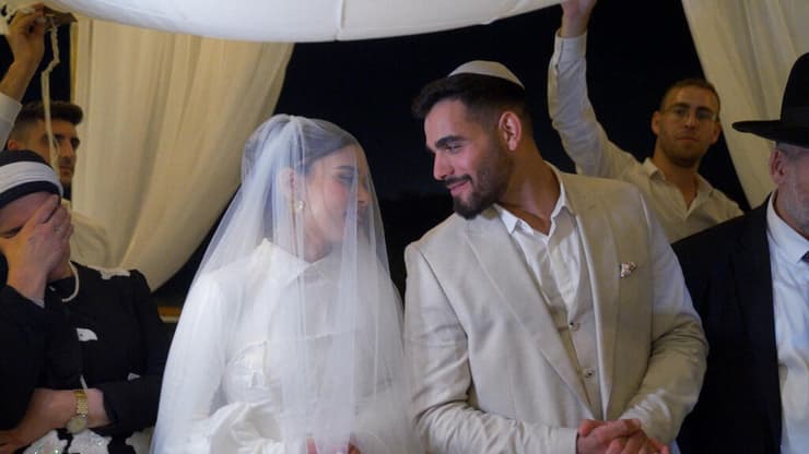 מעיין רות שלום וישראל דויטש, מתוך "ווארט" (צילום: רשת 13) מעיין רות שלום וישראל דויטש, מתוך "ווארט"