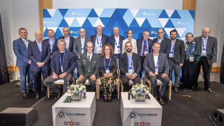 דיון בעזיבת רופאים בכנס ScienceAbroad במיאמי