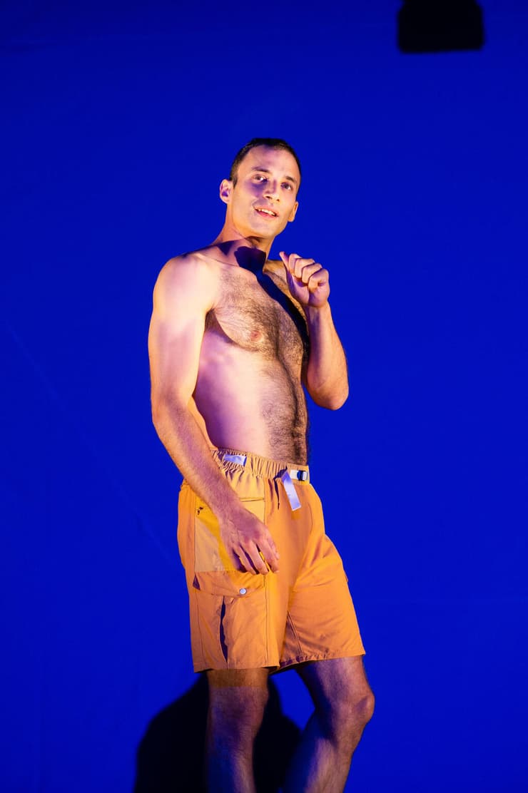 גל ברוק גורפונג במופעו "איחוי"