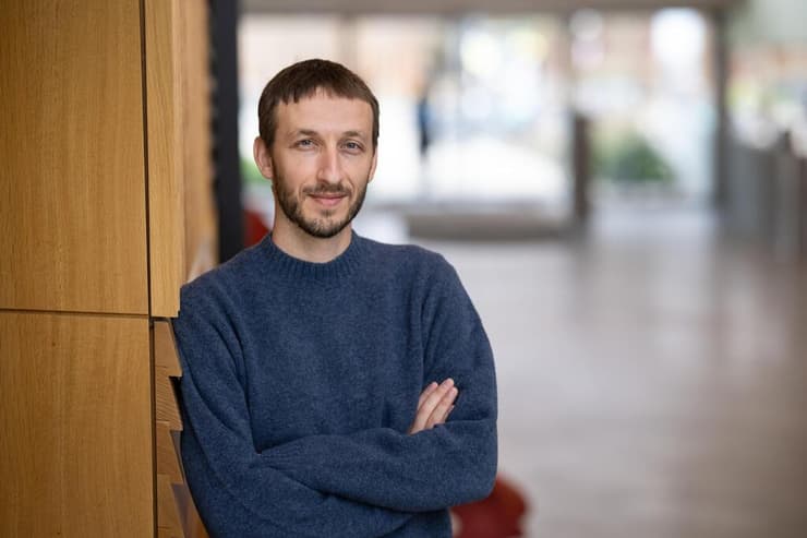 ד״ר ניצן לוביאניקר 