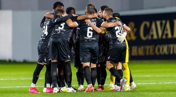 שחקני כפר קאסם