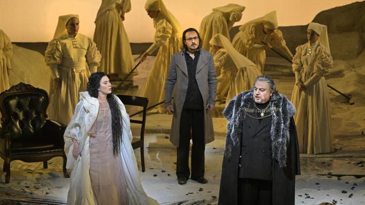 מתוך "יולנטה", האופרה הישראלית