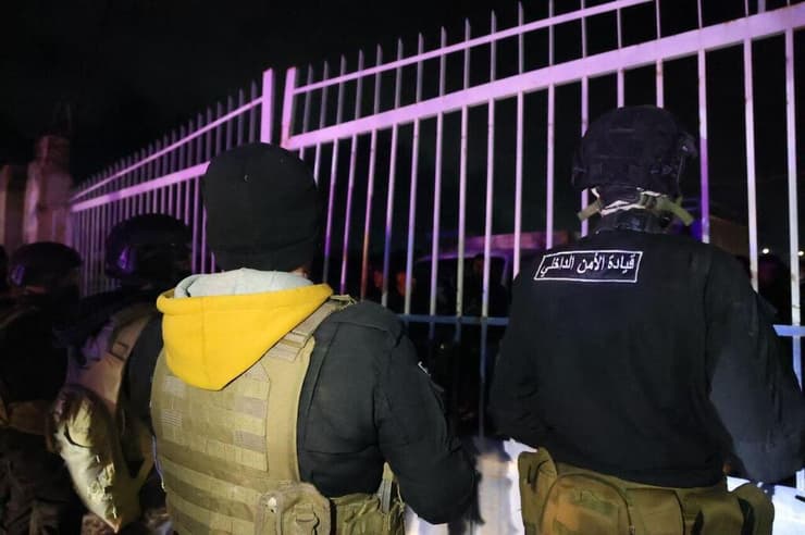 כוחות המשטר של סוריה נכנסו למחנה אל הול