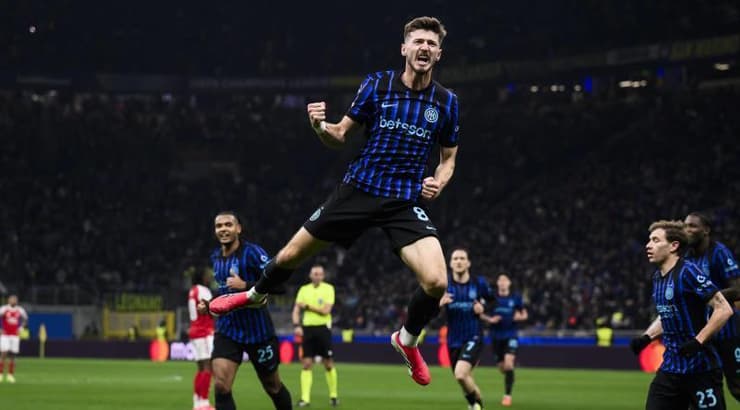 פטר סוצ'יץ' חוגג