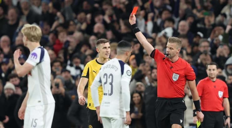 דניאל סבנסון מורחק