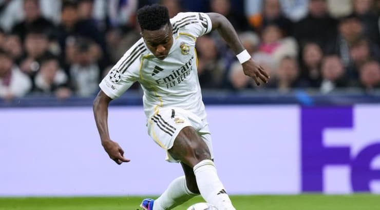 ויניסיוס מוסר את הכדור שהוביל לשער