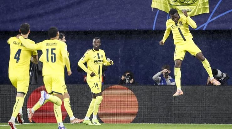 שחקני ויאריאל בטירוף