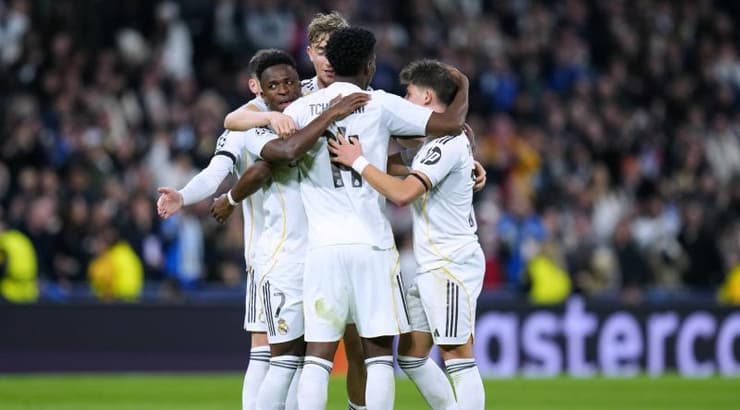 שחקני ריאל מדריד חוגגים