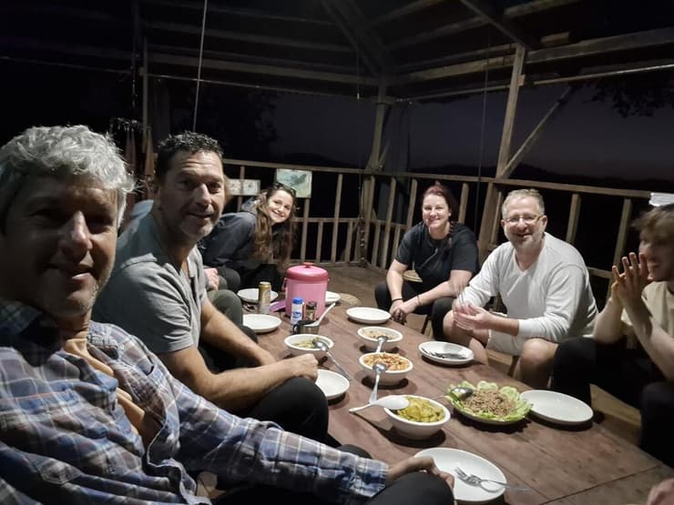 ארוחת ערב עם אווירה (צילום: אסף קמר) ארוחת ערב עם אווירה