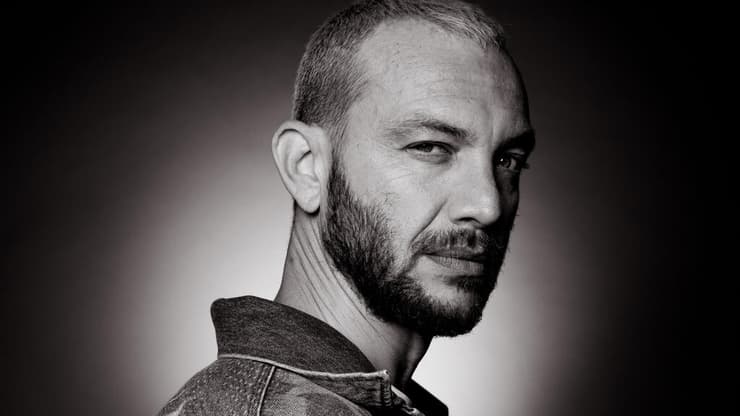 "אין משהו שהבנות שלי יגלו שעשיתי ואני מתבייש בו". עוז זהבי (צילום: איה זק) עוז זהבי