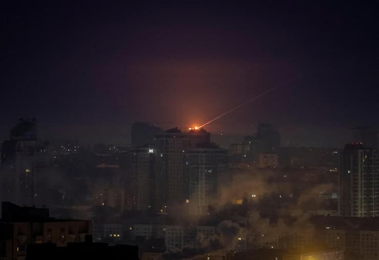 יירוט של טיל רוסי ב קייב אוקראינה