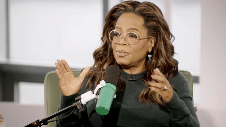 ווינפרי בפודקאסט. מאבק של שנים במשקל (צילום: youtube) אופרה ווינפרי זריקות הרזיה פודקאסט