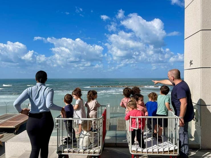 מעון ילדים מפונים מנתיב העשרה בתל-אביב