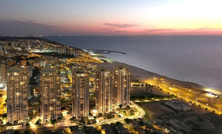 מגדלי הדקל באשדוד 