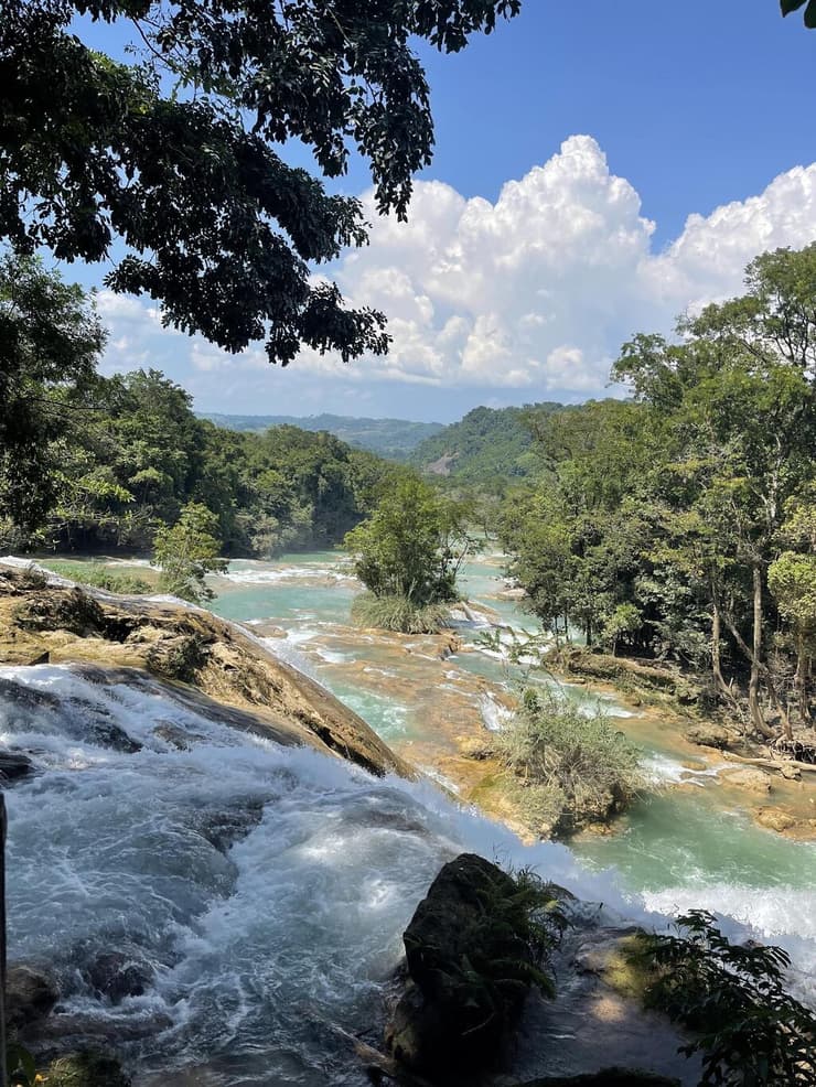 מפלי אגווה אזול, בקרבת פלנקה