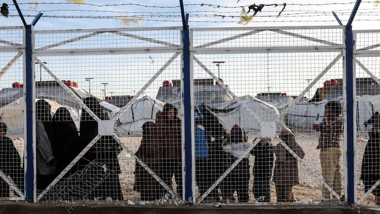 משפחות של דאעש במחנה אל-הול ב סוריה