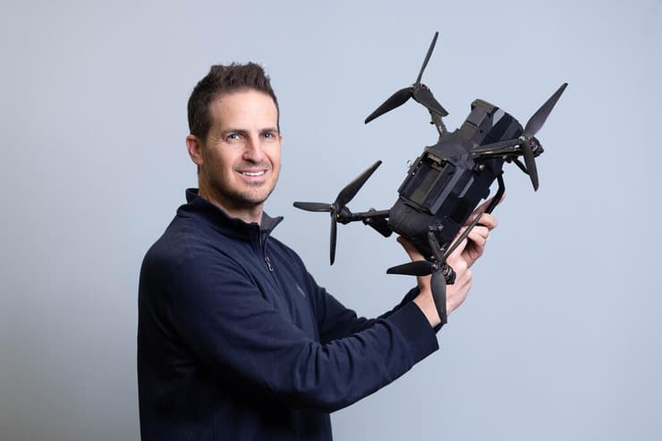 אביב שפירא, ממייסדי חברת הרובוטיקה Xtend (צילום: עוז מועלם) אביב שפירא, ממייסדי חברת הרובוטיקה Xtend