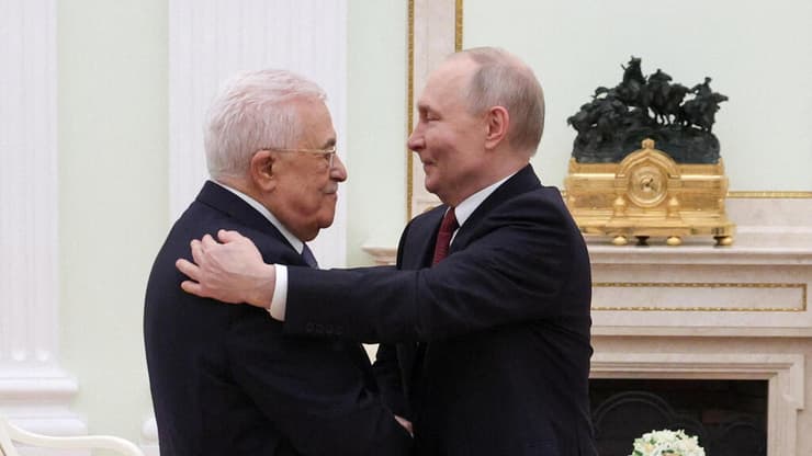 נשיא רוסיה עם ראש הרשות הפלסטינית אבו מאזן ב קרמלין