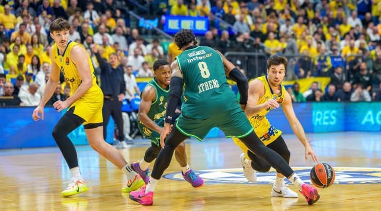 תמיר בלאט ורומן סורקין בשיתוף פעולה (רועי כפיר) תמיר בלאט ורומן סורקין בשיתוף פעולה