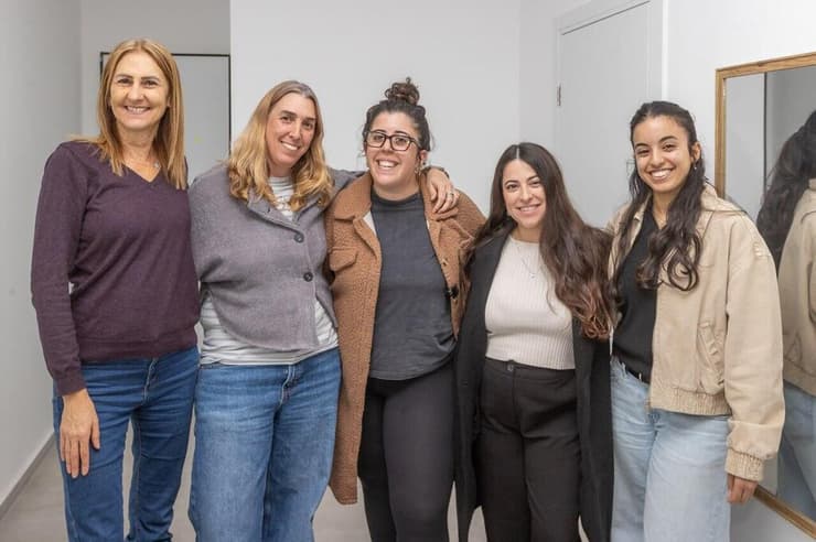 נשות הצוות. מכינות את משתתפי המכינה לעתיד (צילום: עידו ארז) נשות הצוות