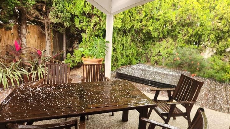 ברד בגנות הדר