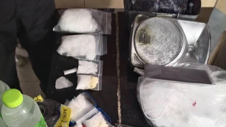 הסמים שנתפסו בווילה (צילום: משטרת קופנגן) הסמים שנתפסו