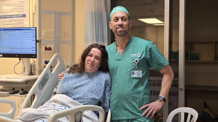 ד"ר אריאל הירשהורן ולי-חן לפני הניתוח